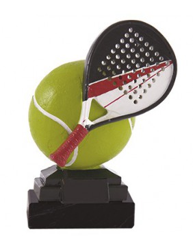 P FIGURA PADEL RAQUETA SOBRE PELOTA 22cm